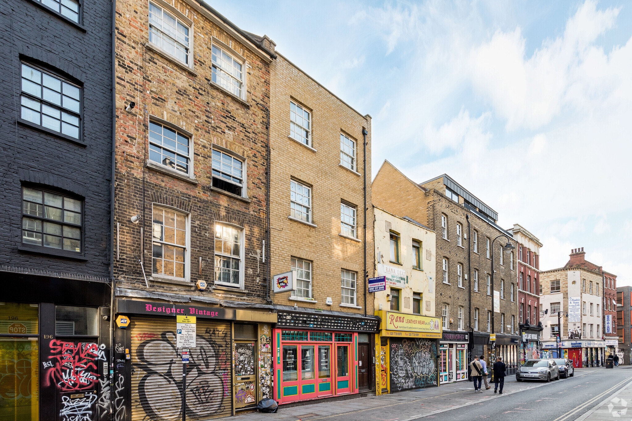 192 Brick Ln, London for sale Primary Photo- Image 1 of 1