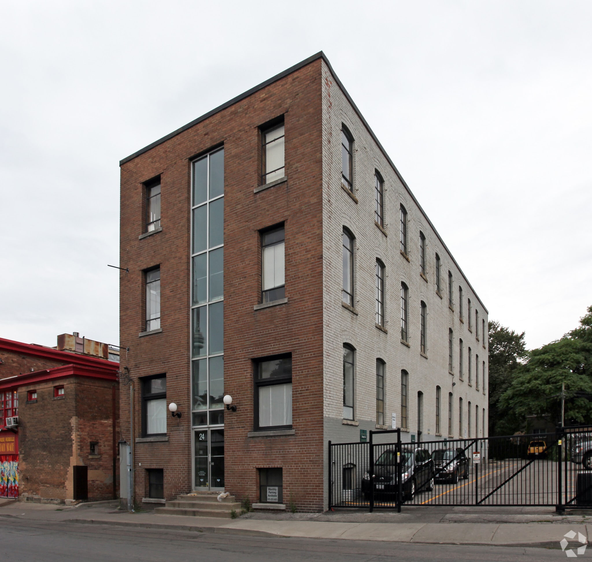 24 Ryerson Ave, Toronto, ON for sale Primary Photo- Image 1 of 1