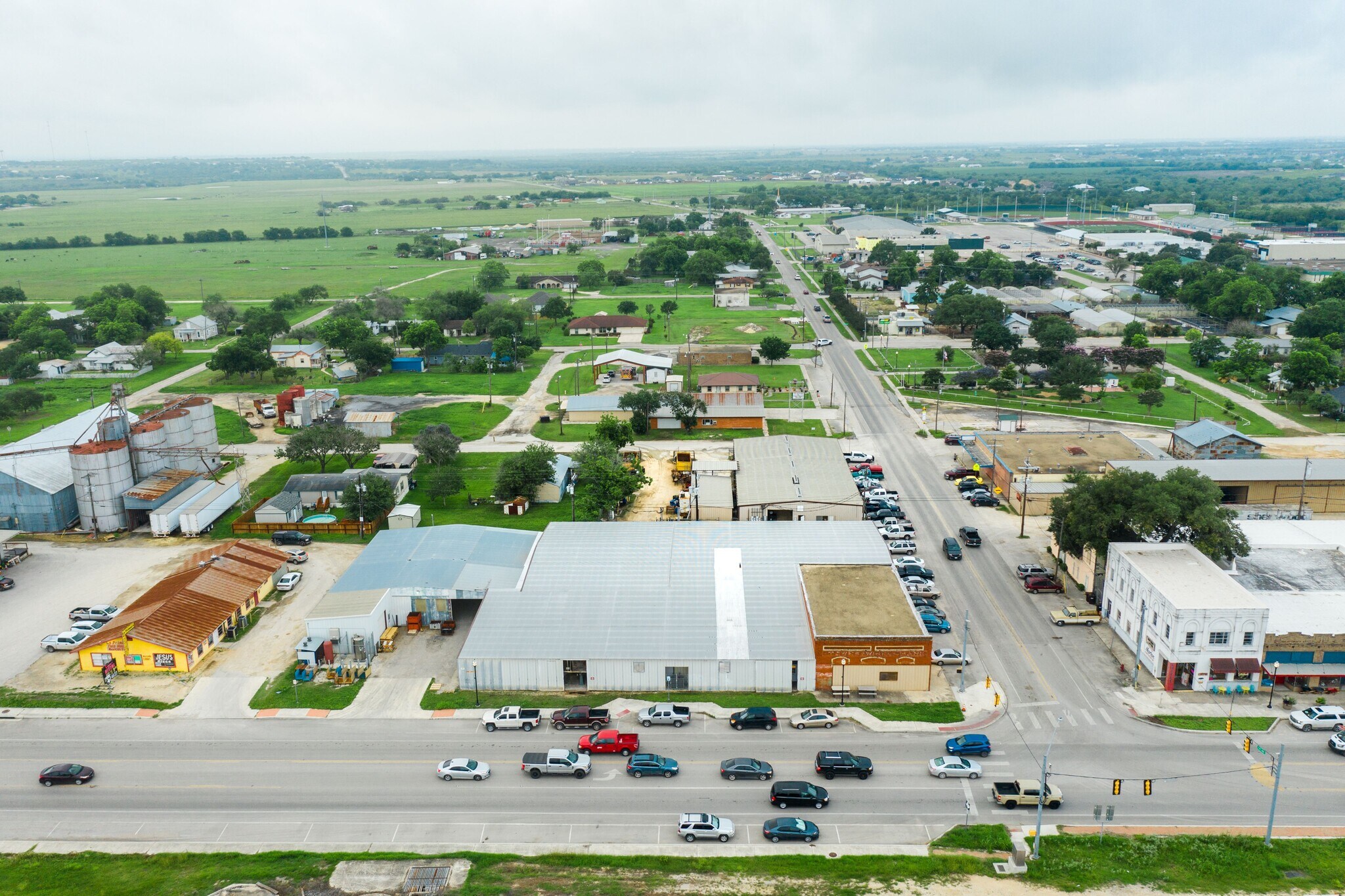 105 South Center Street, Marion, TX 78124 Industrial for Lease
