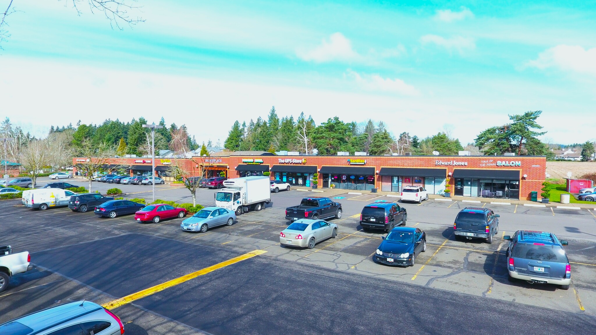 29030 Sw Town Center Loop E, Wilsonville, Or 97070 - Marketplace At 