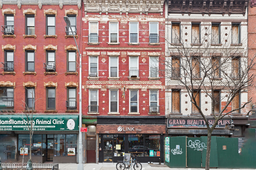 756 Grand St, Brooklyn, NY for sale - Primary Photo - Image 1 of 1