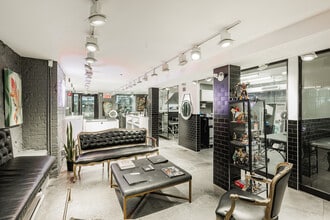 2015 Rue Crescent, Montréal, QC for lease Interior Photo- Image 2 of 4