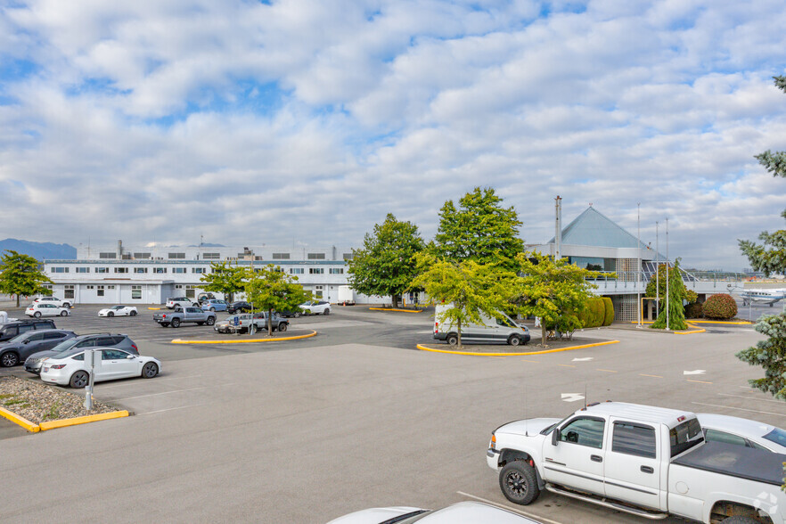 4380 Agar Dr, Richmond, BC for lease - Building Photo - Image 2 of 3