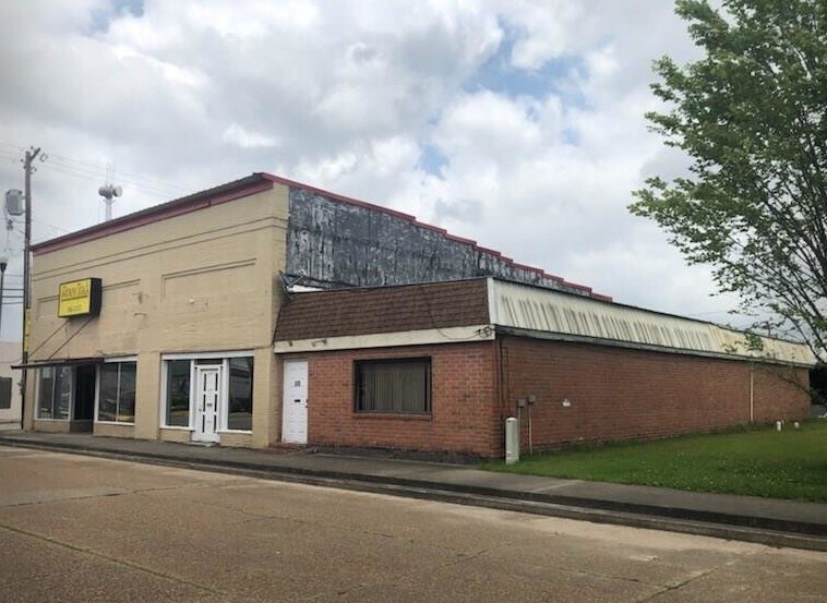 201 E Fourth St, DeQuincy, LA for sale - Primary Photo - Image 1 of 1