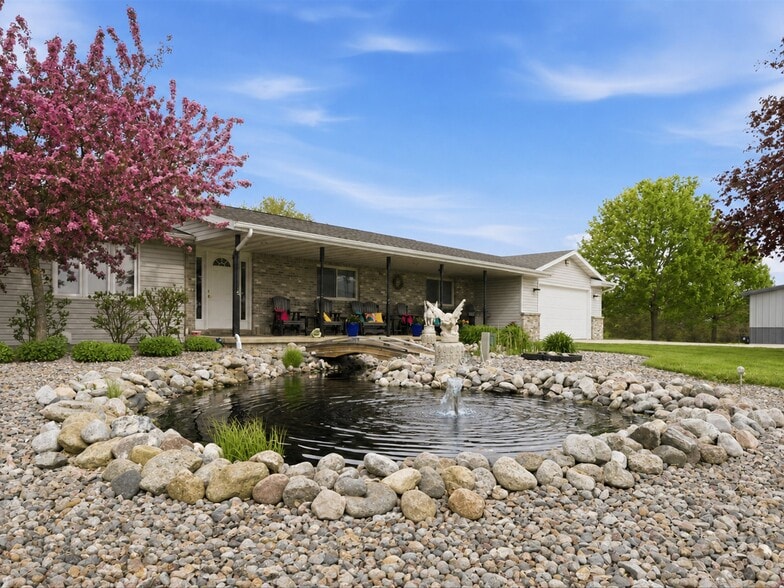 8520 Gass Lake Rd, Newton, WI for sale - Building Photo - Image 2 of 39