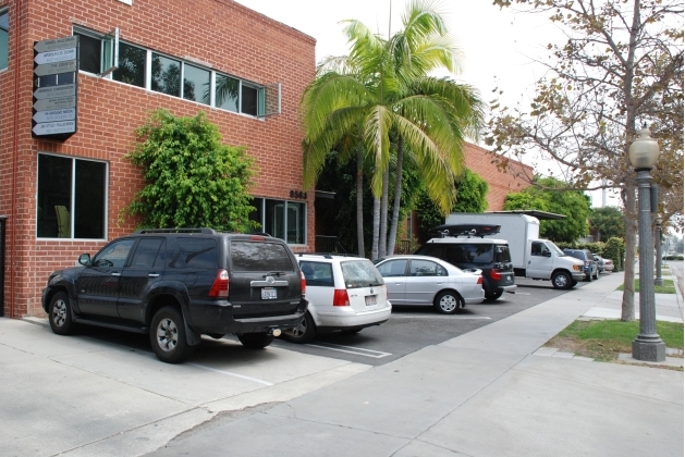 8563-8581 Higuera St, Culver City, CA for lease - Building Photo - Image 3 of 16