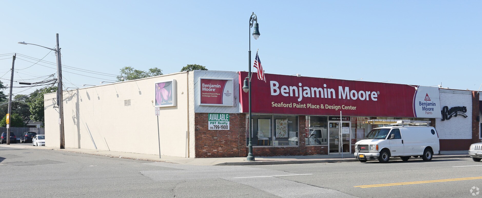 3936 Merrick Rd, Seaford, NY 11783