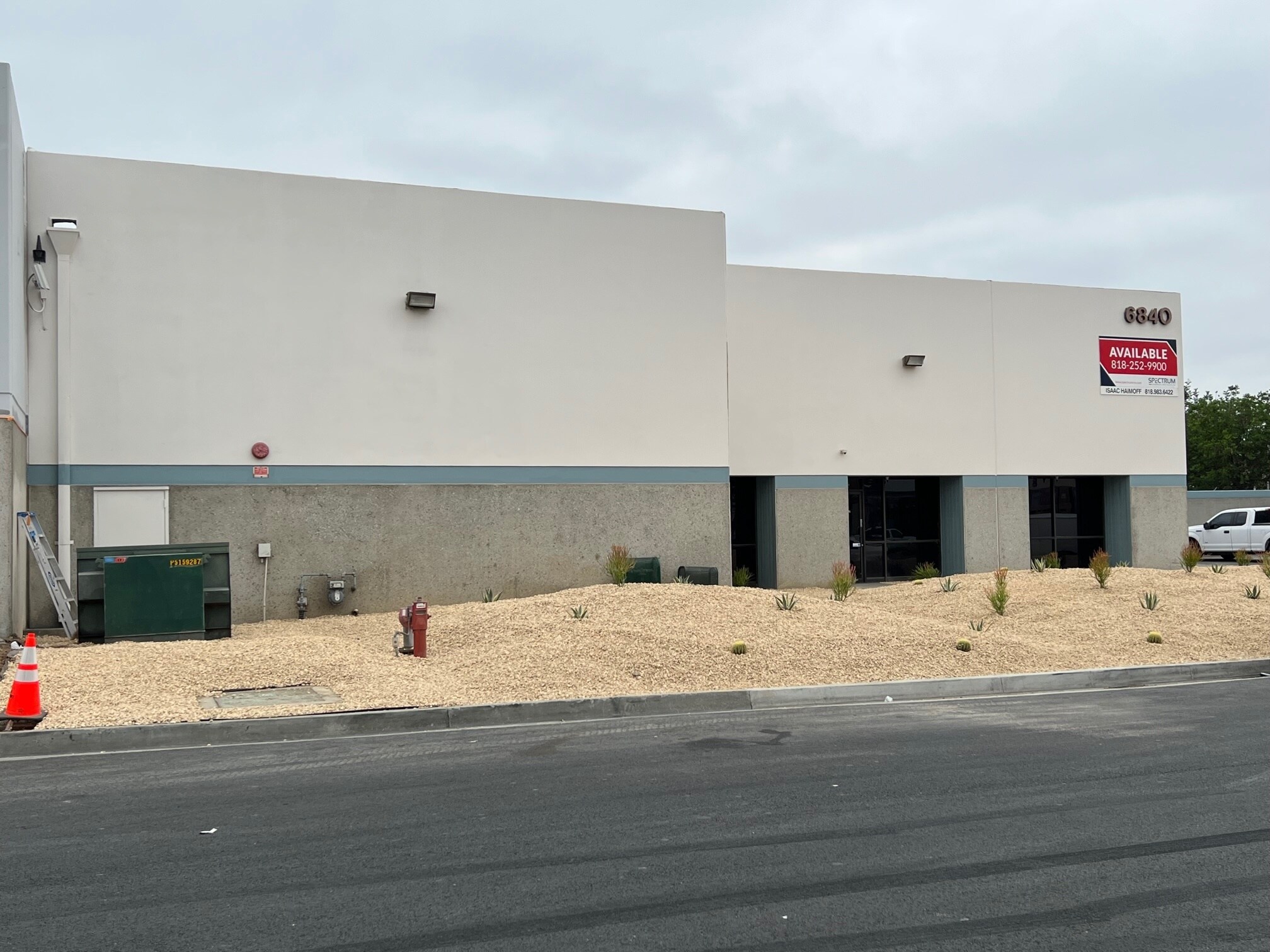 6840 De Bie Dr, Paramount, CA 90723