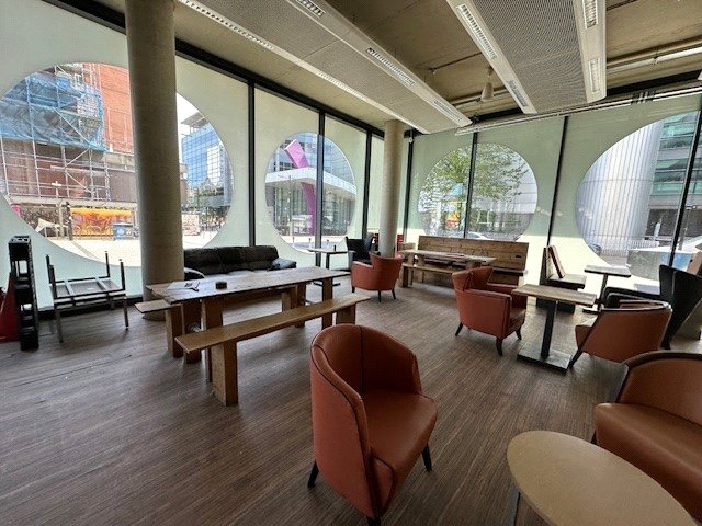 Elmer Sq, Southend On Sea for lease Interior Photo- Image 1 of 3