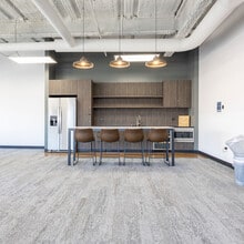 790 N Milwaukee St, Milwaukee, WI for lease Interior Photo- Image 2 of 10