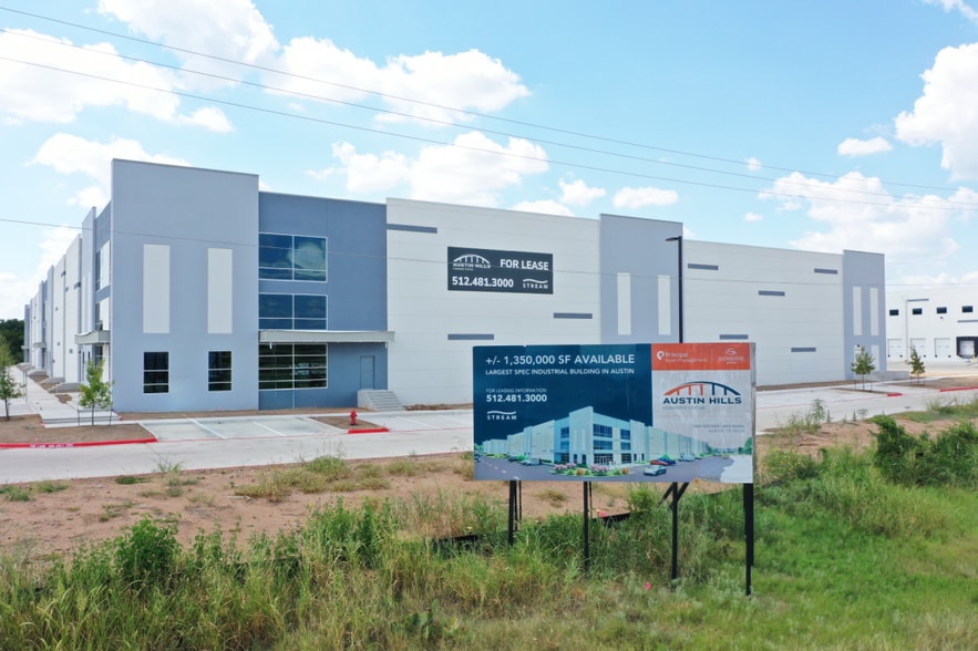 11801 Decker Lake Rd, Austin, TX for lease - Building Photo - Image 3 of 4