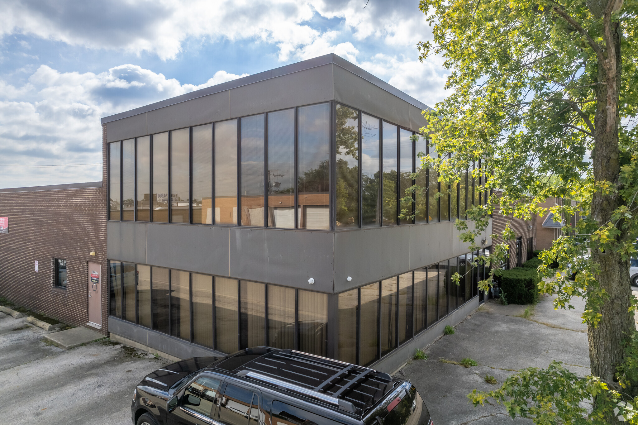 727-729 N Yale Ave, Villa Park, IL for lease Building Photo- Image 1 of 7