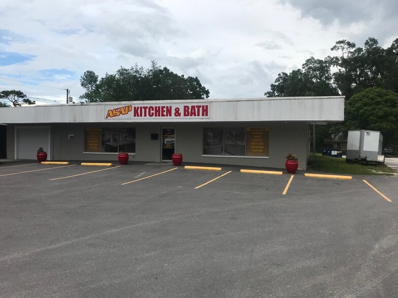 4106 Gall Blvd, Zephyrhills, FL for sale - Building Photo - Image 1 of 1