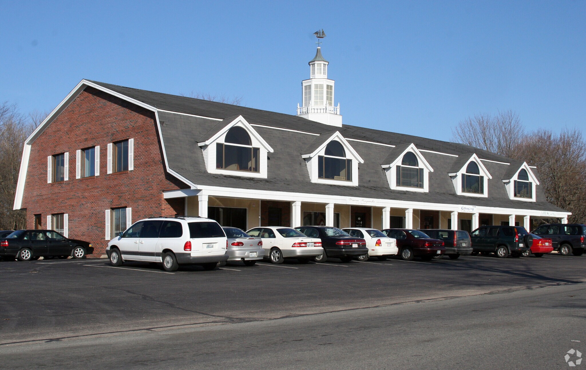 490 Metacom Ave, Bristol, RI for sale Primary Photo- Image 1 of 1