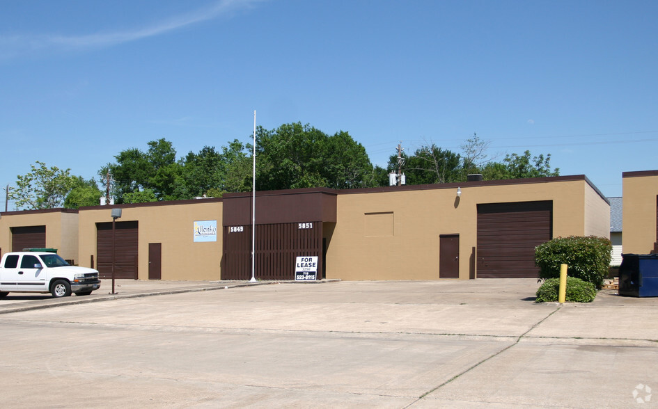 5849-5891 W 34th St, Houston, TX for lease - Primary Photo - Image 1 of 11