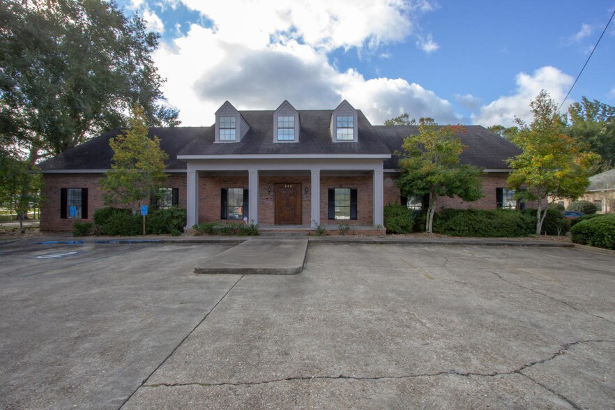 810 Hardy St Hattiesburg Ms 39401 Loopnet Com