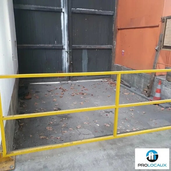 Flex in Voiron for sale - Building Photo - Image 2 of 3