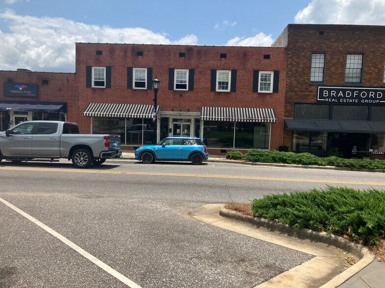 808 Main St, Montevallo, AL for sale - Building Photo - Image 1 of 1