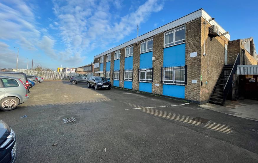 Crabtree Manorway S, Belvedere for sale Building Photo- Image 1 of 1