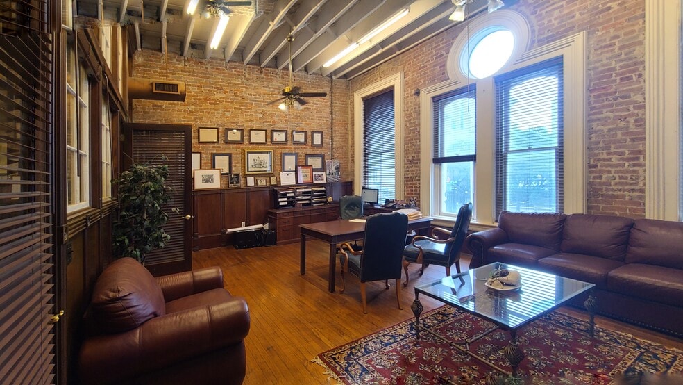 310 Main St, Houston, TX for lease - Interior Photo - Image 2 of 9