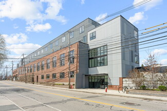 More details for 385 Pleasant St, Watertown, MA - Office/Retail for Lease