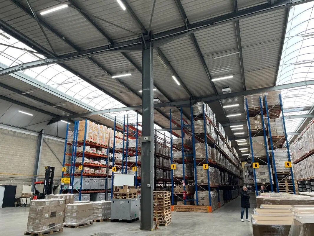 Flex in Argenteuil for lease Building Photo- Image 1 of 9