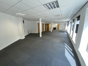 51 Calton Rd, Edinburgh for lease Interior Photo- Image 2 of 2