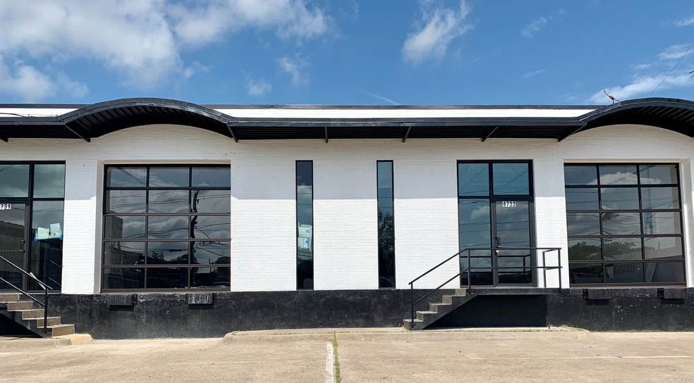 4735 Memphis St, Dallas, TX for sale - Building Photo - Image 2 of 6