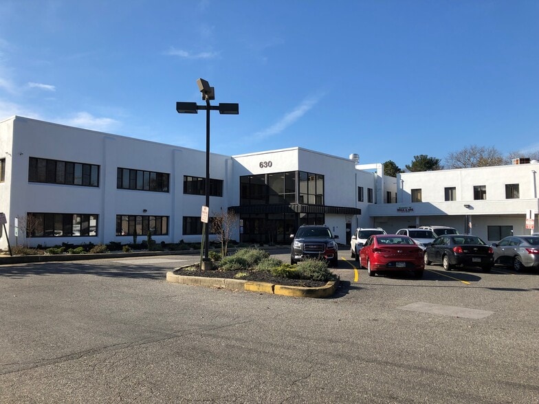 630 Fairview Rd, Swarthmore, PA 19081 Swarthmore Office Plaza