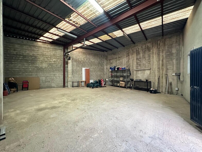 Industrial in Valencia de Alcántara for sale - Building Photo - Image 3 of 6