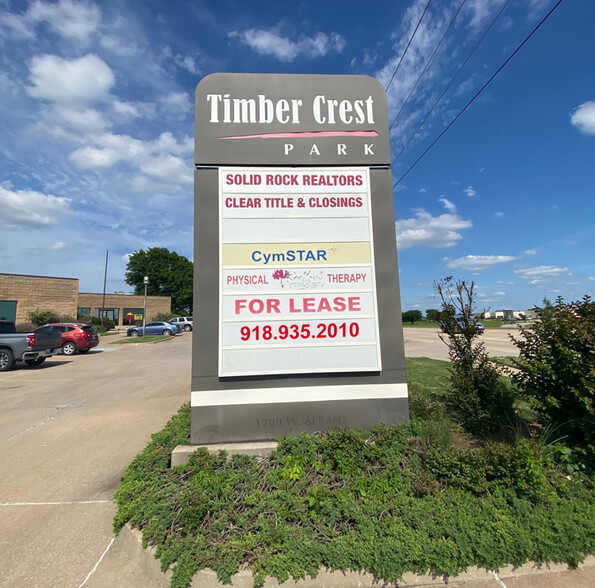 1700 W Albany St, Broken Arrow, OK for lease - Building Photo - Image 2 of 4