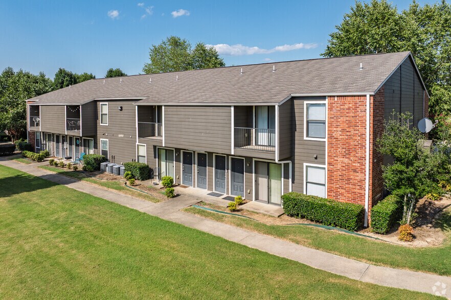 100 Crestwood Dr, Beebe, AR for sale - Primary Photo - Image 1 of 1