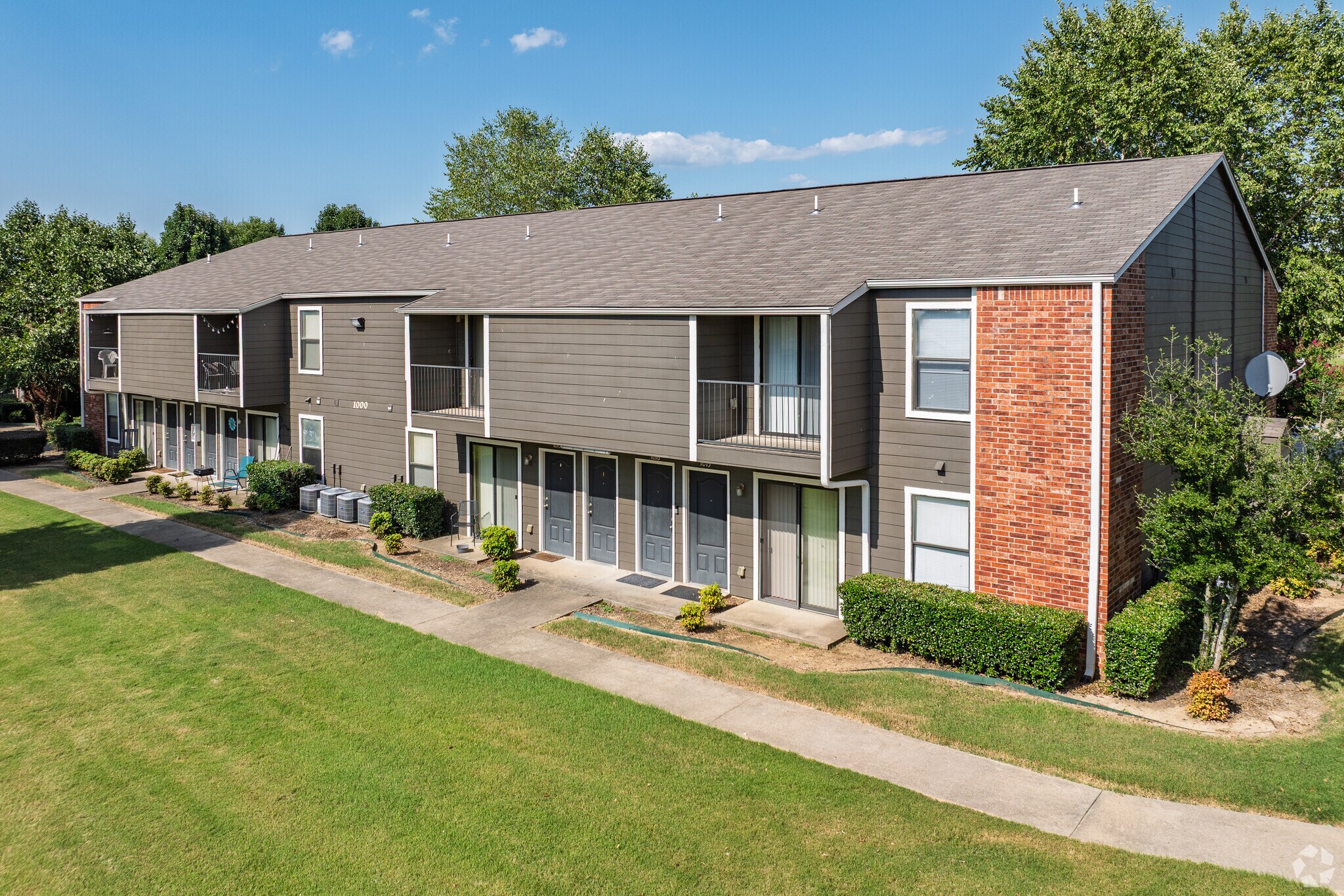 100 Crestwood Dr, Beebe, AR for sale Primary Photo- Image 1 of 1