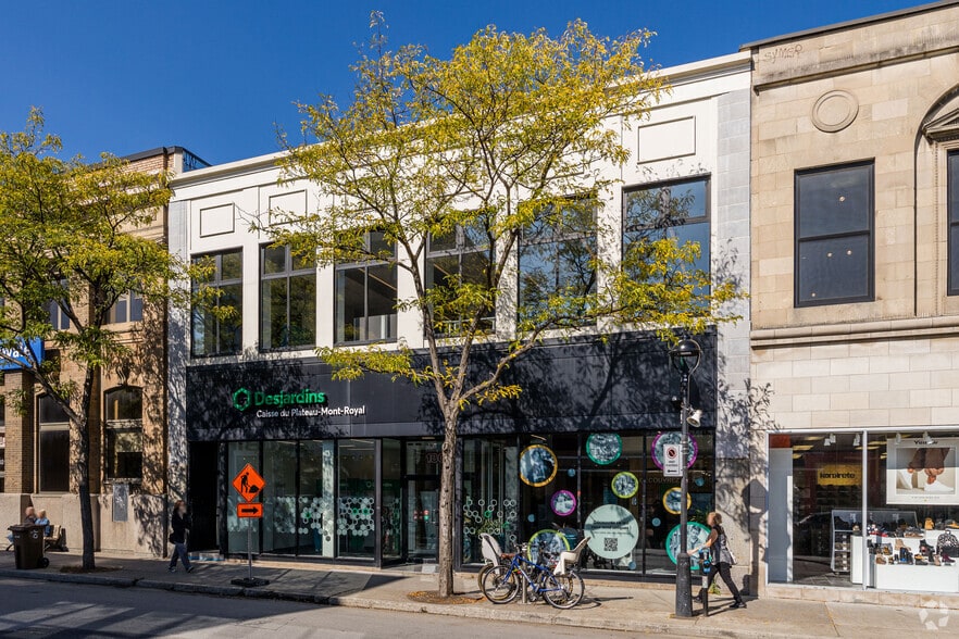 1807-1809 Av Du Mont-Royal E, Montréal, QC for sale - Building Photo - Image 3 of 4