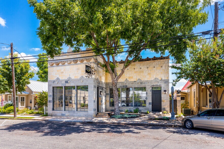 632-636 High St, Comfort, TX for sale - Building Photo - Image 1 of 1