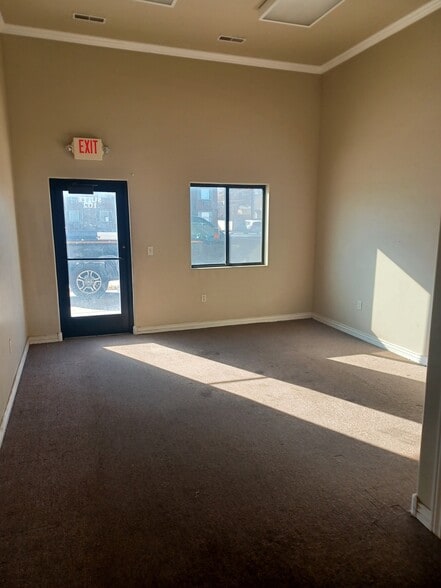 690 W Industrial Rd, Cedar City, UT for lease - Interior Photo - Image 3 of 5