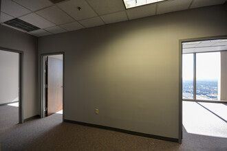 425 W Capitol Ave, Little Rock, AR for lease Interior Photo- Image 2 of 6