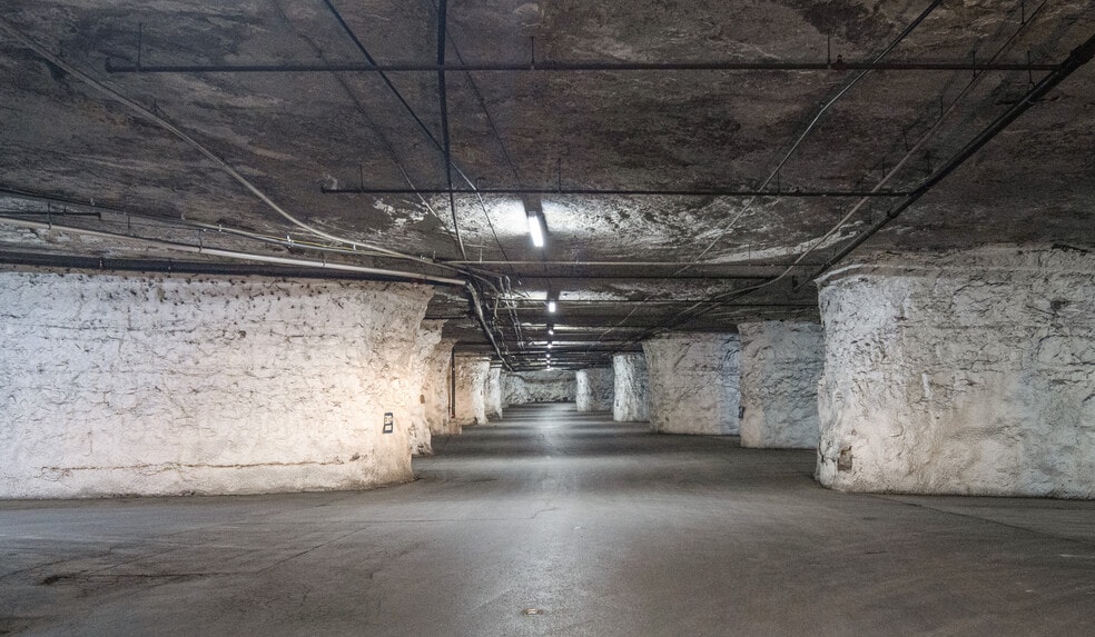 5351 Lee's Summit Rd, Kansas City, MO for lease - Interior Photo - Image 3 of 23