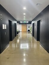 200 E Van Buren St, Phoenix, AZ for lease Lobby- Image 2 of 5