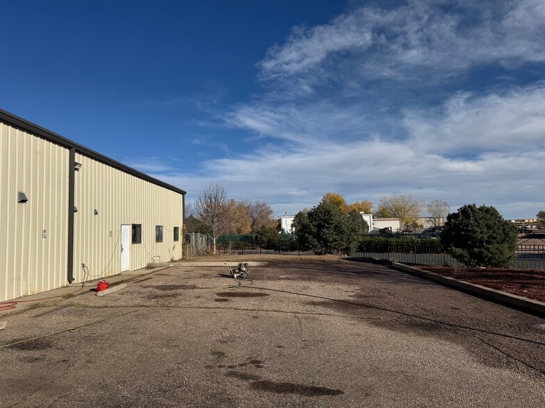 5655 Parachute Cir, Colorado Springs, CO for lease - Building Photo - Image 2 of 25