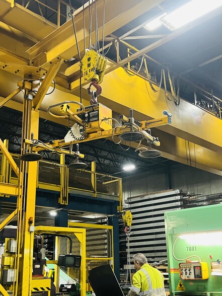 200 N Hardman Ave, South Saint Paul, MN for sale - Building Photo - Image 2 of 9