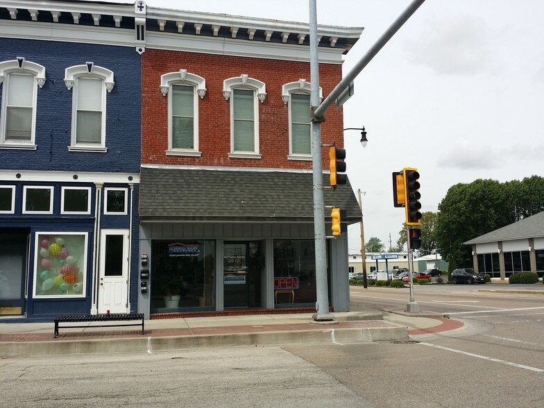 423 N State St, Litchfield, IL for sale - Building Photo - Image 1 of 1