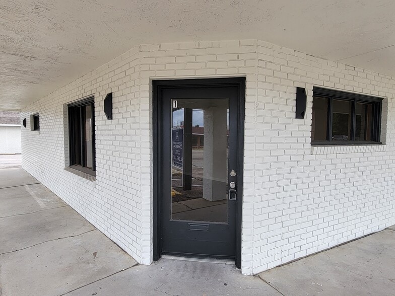 200 Pass Rd, Gulfport, MS for lease - Building Photo - Image 1 of 15