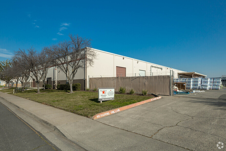 5701 88th St, Sacramento, CA for lease - Building Photo - Image 3 of 4