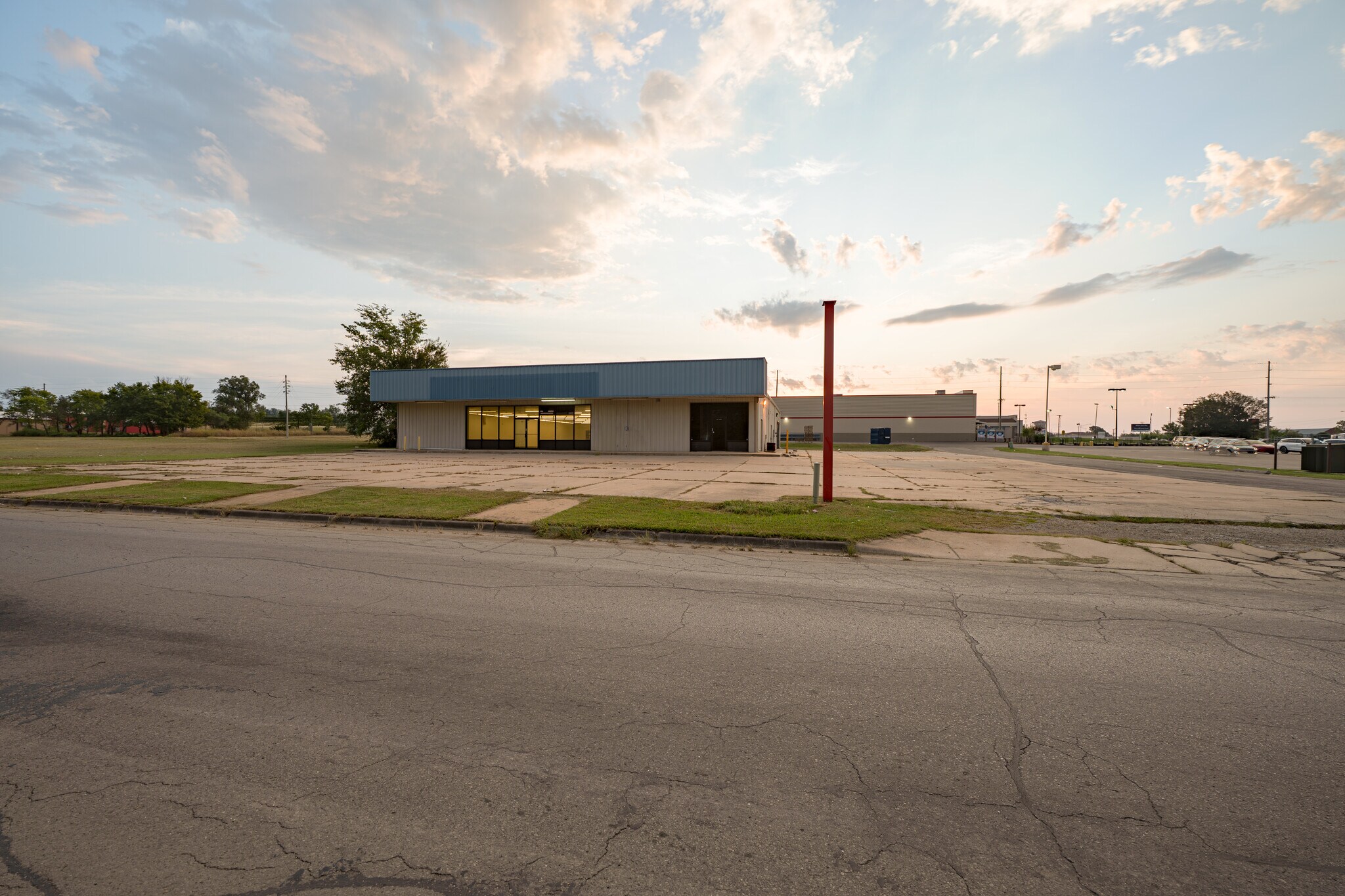 901 Lewark St, Coffeyville, KS for sale Building Photo- Image 1 of 7