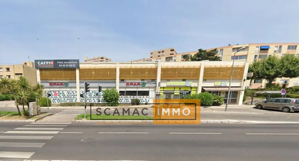 Retail in Aubagne for lease - Building Photo - Image 1 of 4