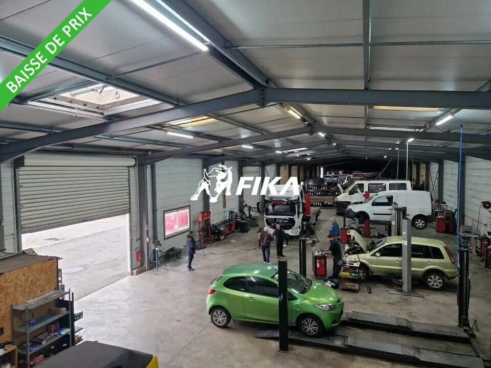 Flex in Canals for sale Building Photo- Image 1 of 13