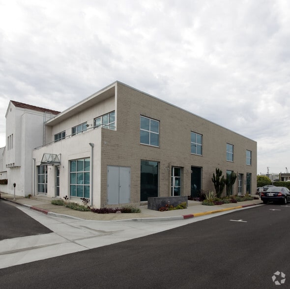 503 32nd St, Newport Beach, CA for lease - Building Photo - Image 2 of 4