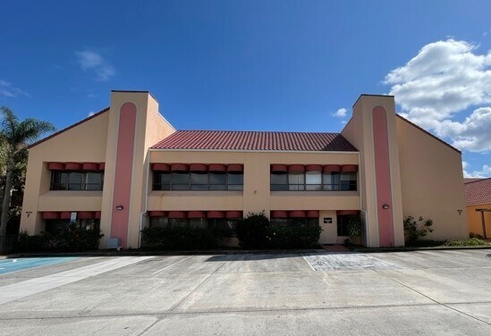900 SE Ocean Blvd, Stuart, FL for sale Building Photo- Image 1 of 1