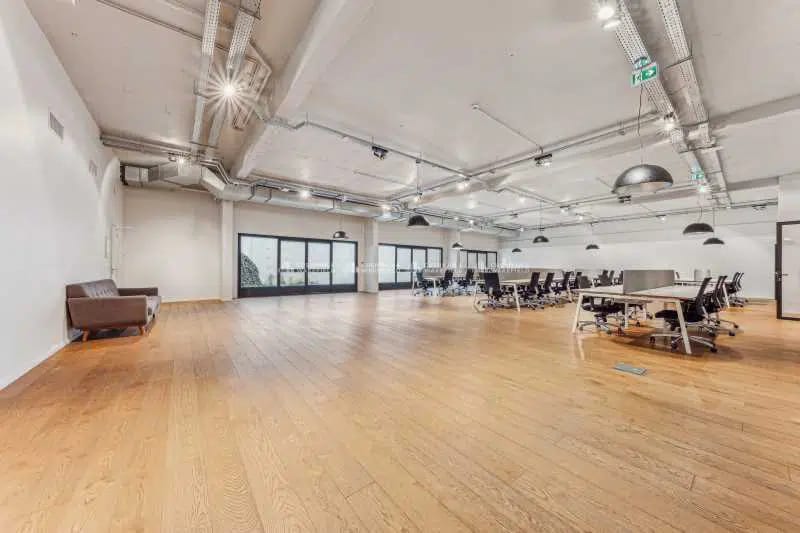 6 Bis Rue Jean Macé, Paris for lease - Interior Photo - Image 2 of 6